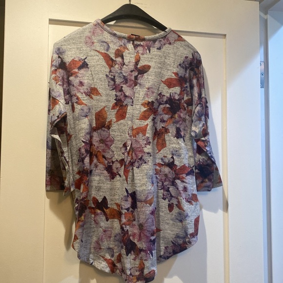 Softworks top. Size Lg - Picture 4 of 6